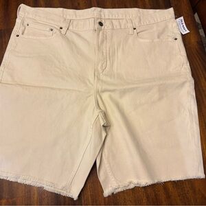 Old Navy Tan Jean Shorts with Raw Hem and Belt Loops Size 44 slim
